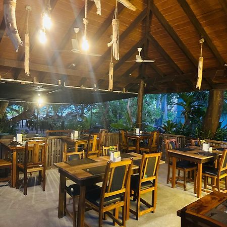 Hotel Thundi Sea View Fulidhoo Esterno foto