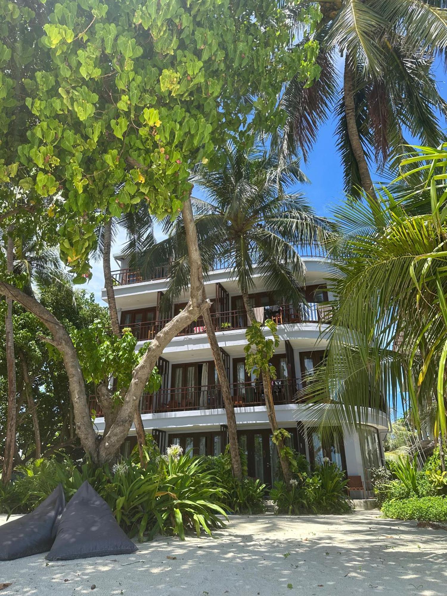 Hotel Thundi Sea View Fulidhoo Esterno foto